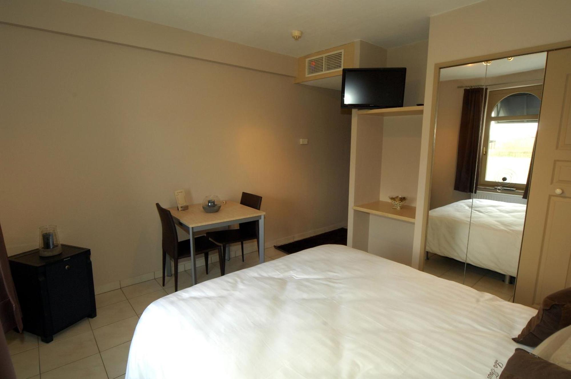 Hotel Le Saint Loup Gembloux Ngoại thất bức ảnh