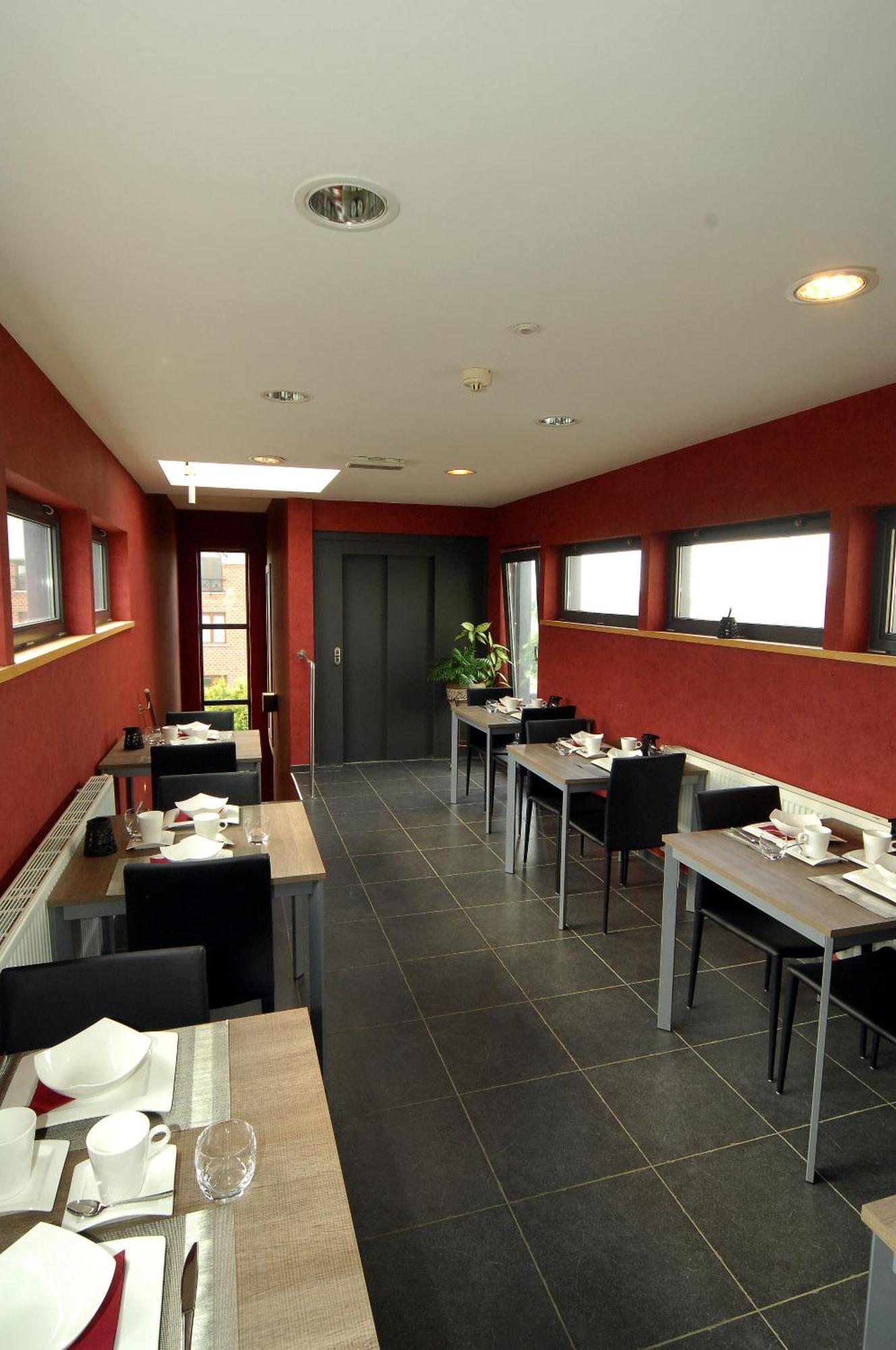 Hotel Le Saint Loup Gembloux Ngoại thất bức ảnh